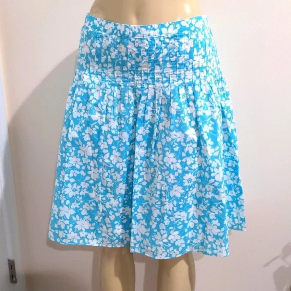 Bass Blue and White floral cotton skirt Size 10‎